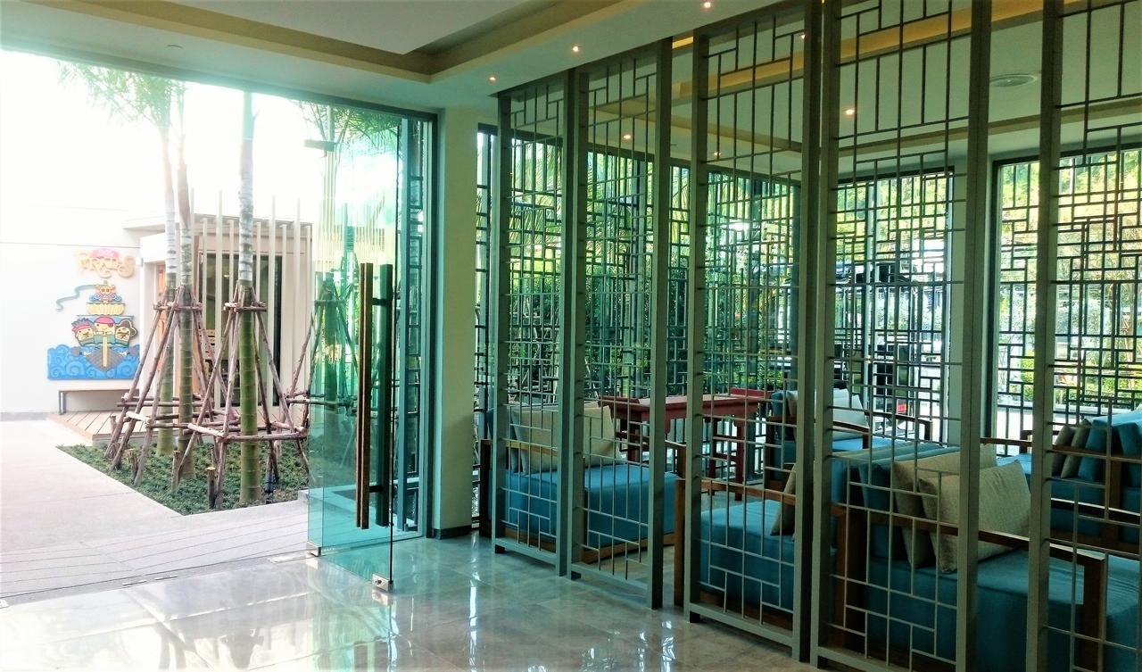 Fusion Suites Phuket Patong Esterno foto A room divider