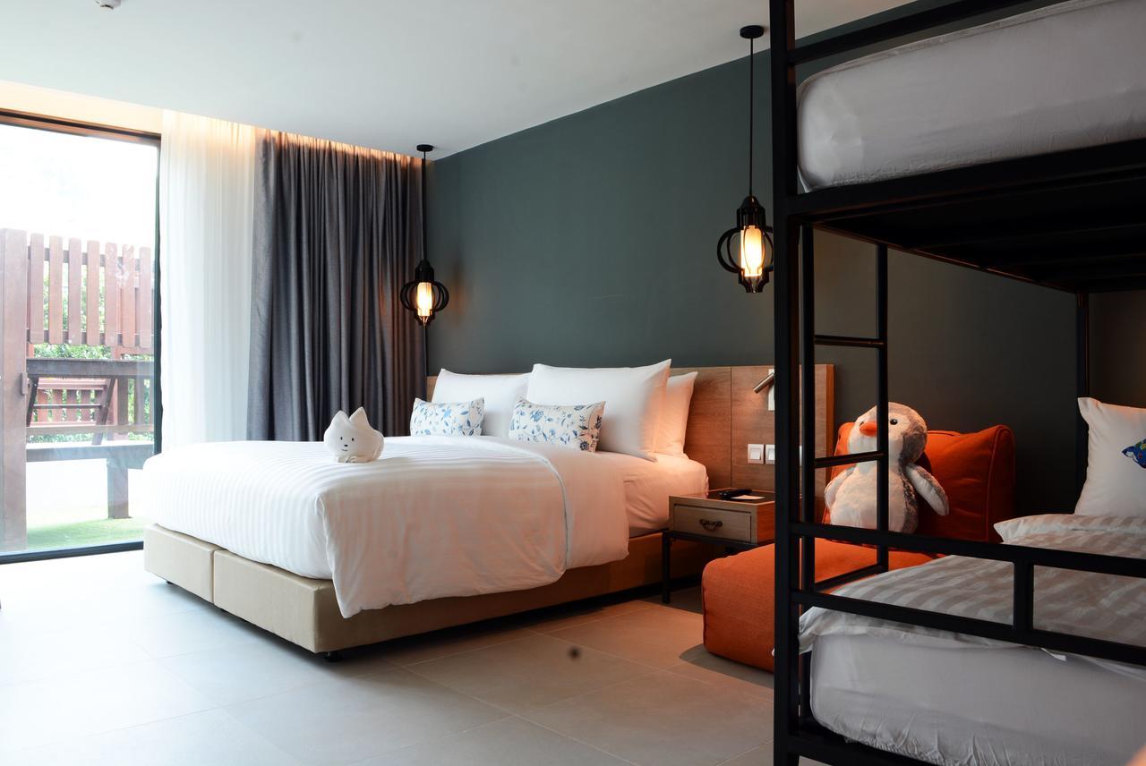 Fusion Suites Phuket Patong Esterno foto Family room at The Base