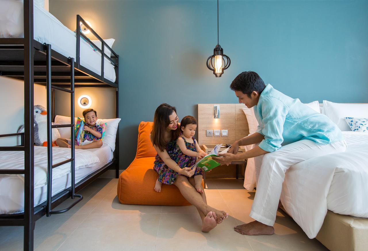 Fusion Suites Phuket Patong Esterno foto Family room at the hotel