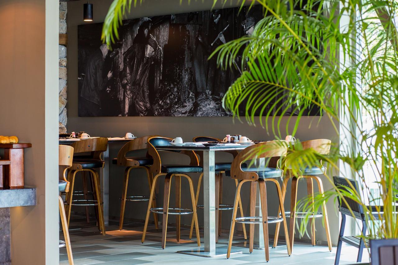 Fusion Suites Phuket Patong Esterno foto Restaurant